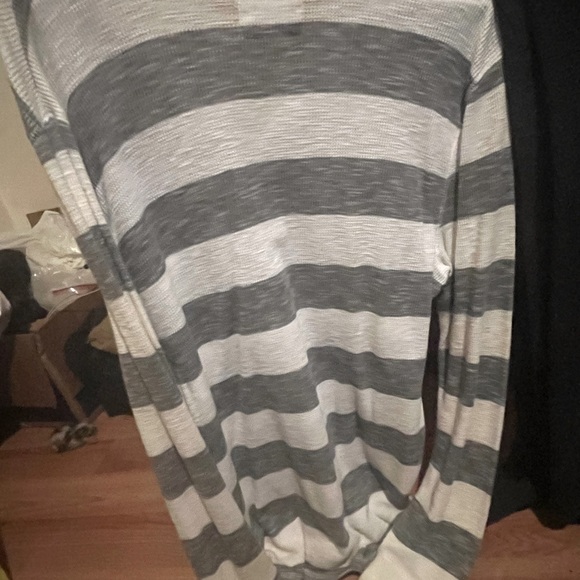 Express men’s lightweight halfway button up crewneck sweater size large - Picture 3 of 3